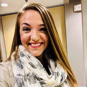 Meet your Posher, Sarah